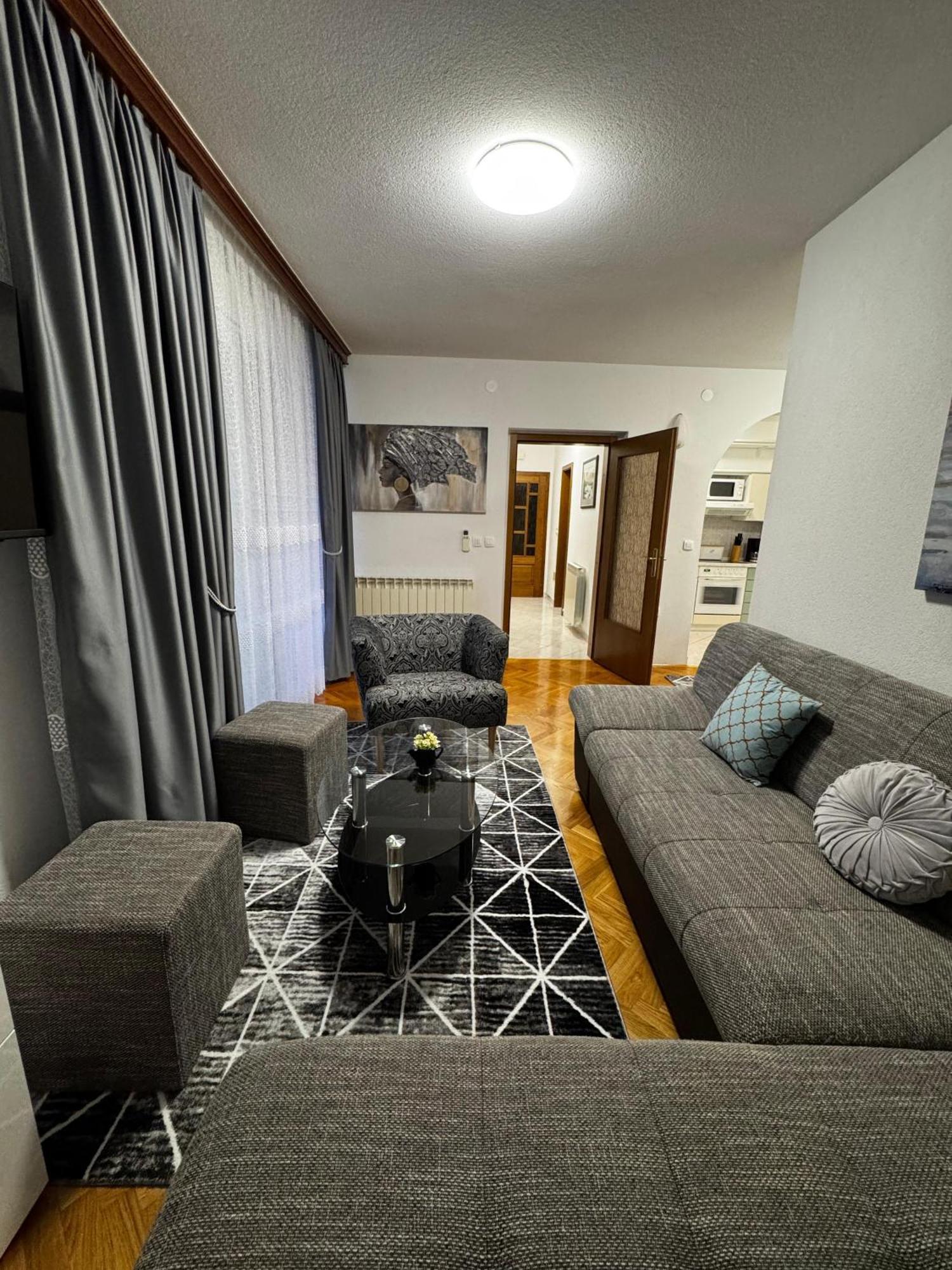 Senada Apartments เซลเซ ภายนอก รูปภาพ